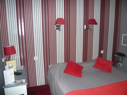 Hotel - Restaurant Saint Jacques Blois Exterior foto
