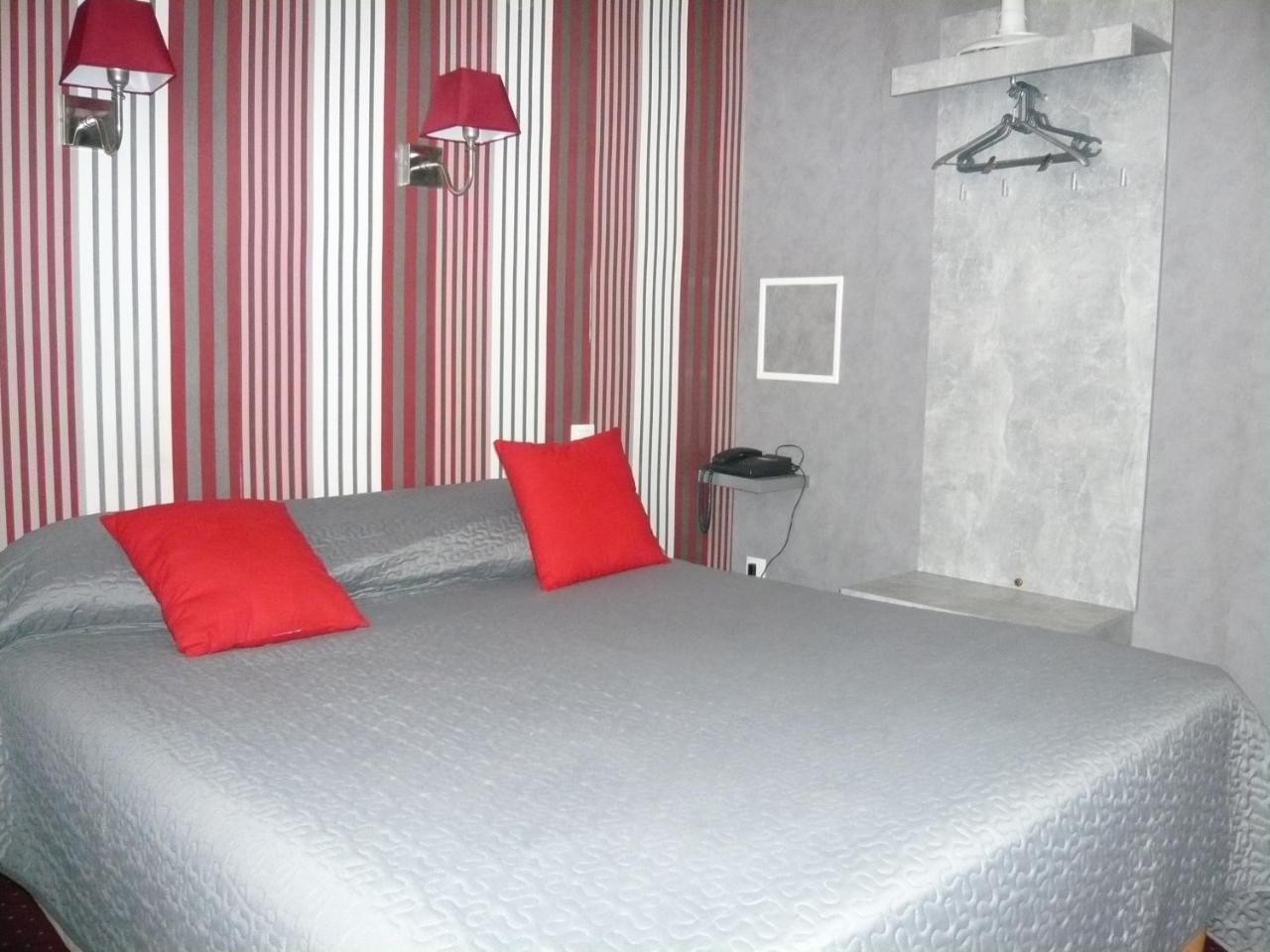 Hotel - Restaurant Saint Jacques Blois Exterior foto
