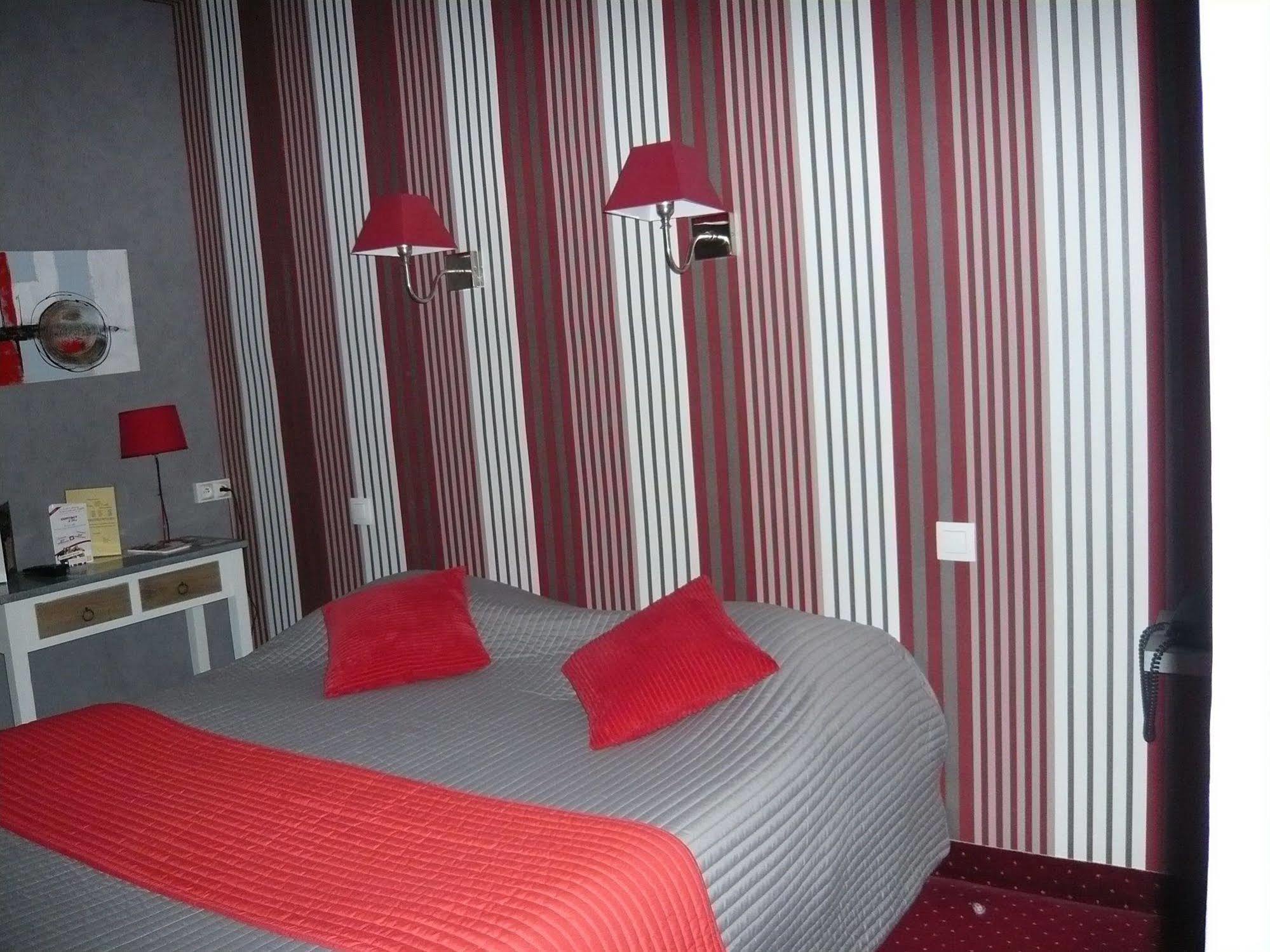 Hotel - Restaurant Saint Jacques Blois Exterior foto